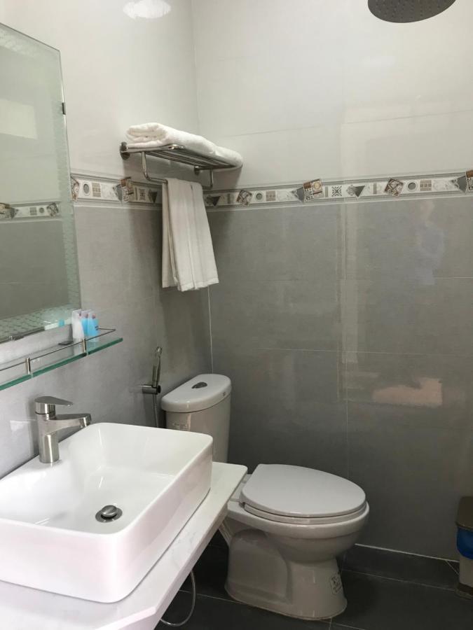Ngoc Tran Hotel Да Лат Екстериор снимка
